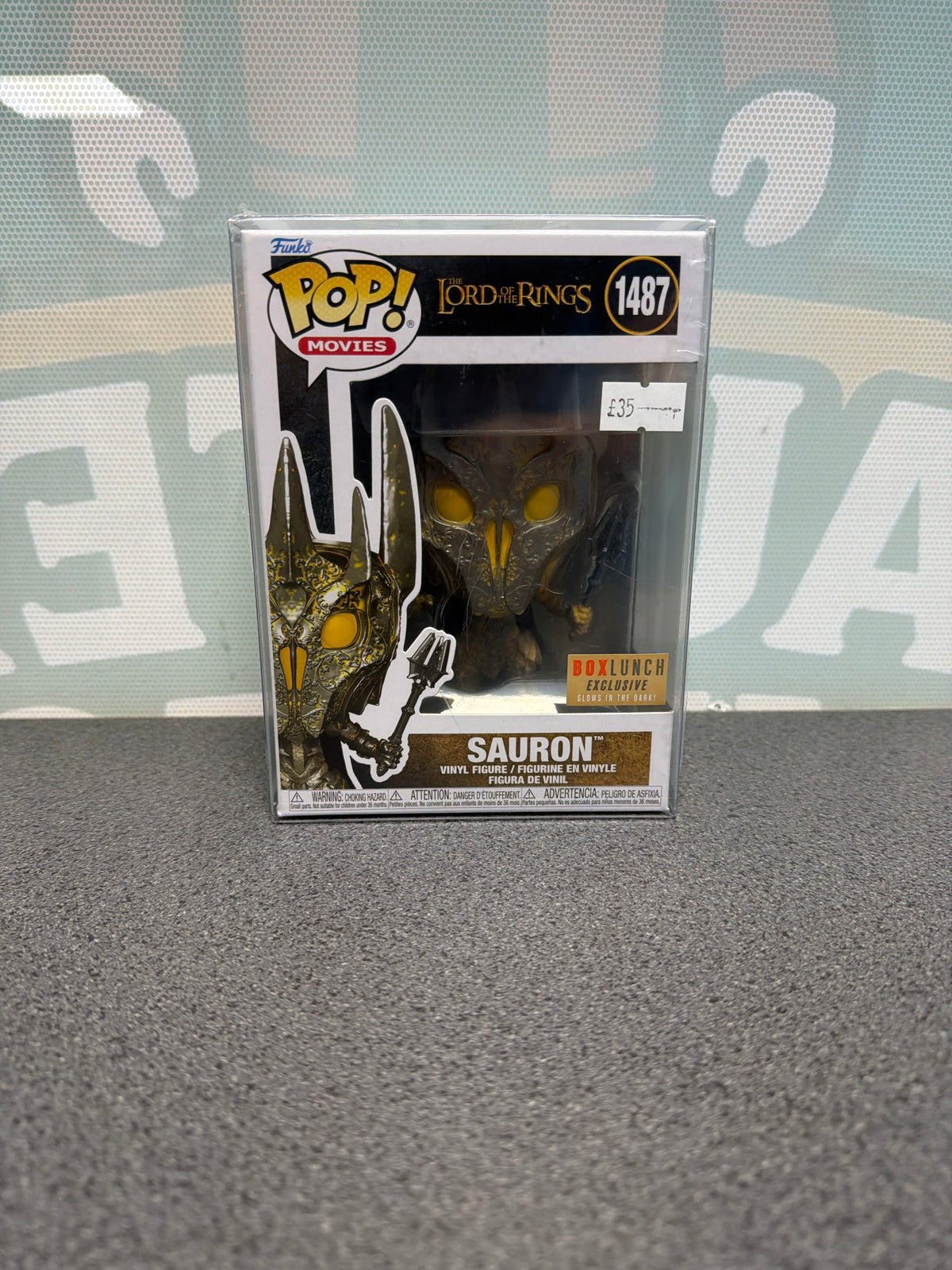Sauron Funko Pop! #1487 from The Lord of the Rings, Glow in the Dark – BoxLunch Exclusive – product image 1
