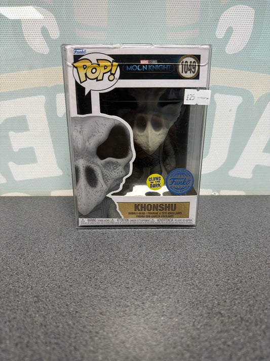 Khonshu Glow Funko Pop! #1049 – Marvel Moon Knight