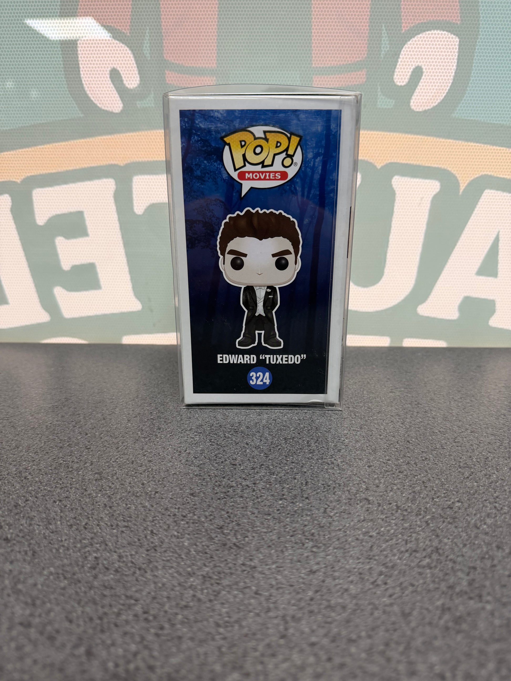 Edward Cullen (Tuxedo) Funko Pop! #324 – illustrated side of box