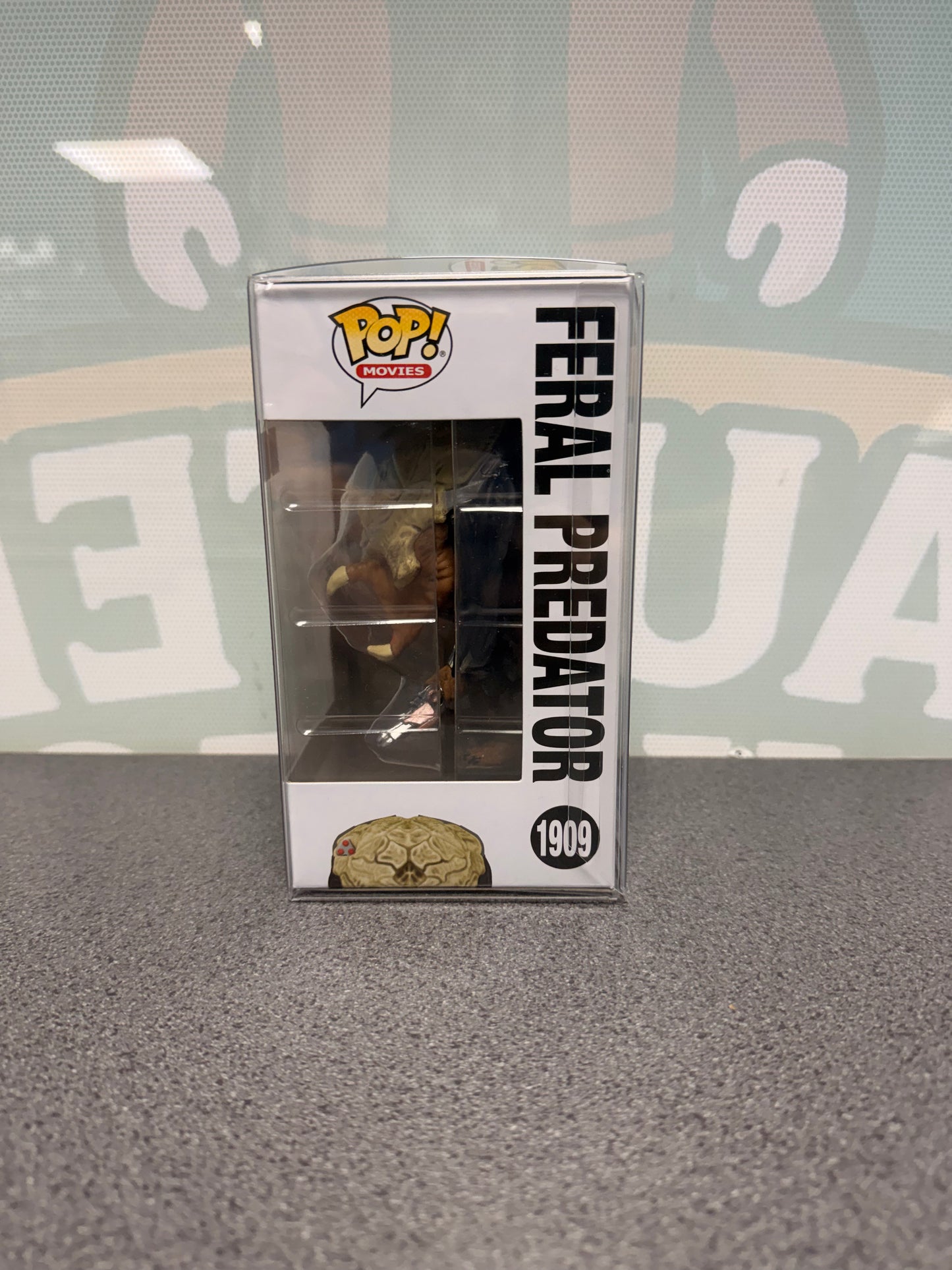 Feral Predator Funko Pop! Movies #1909 – window side of box