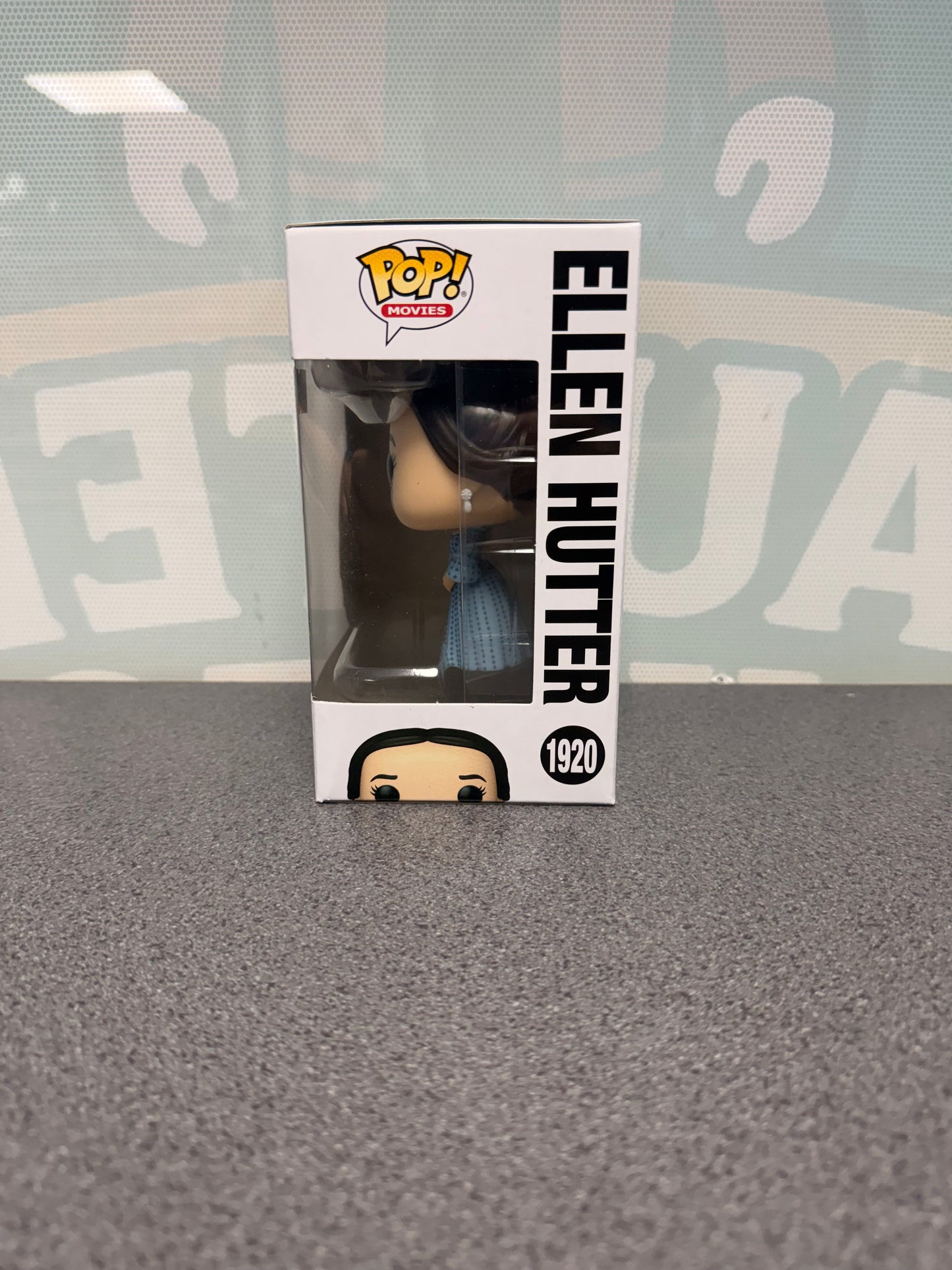 Ellen Hutter Funko Pop! Movies #1920 – window side of box