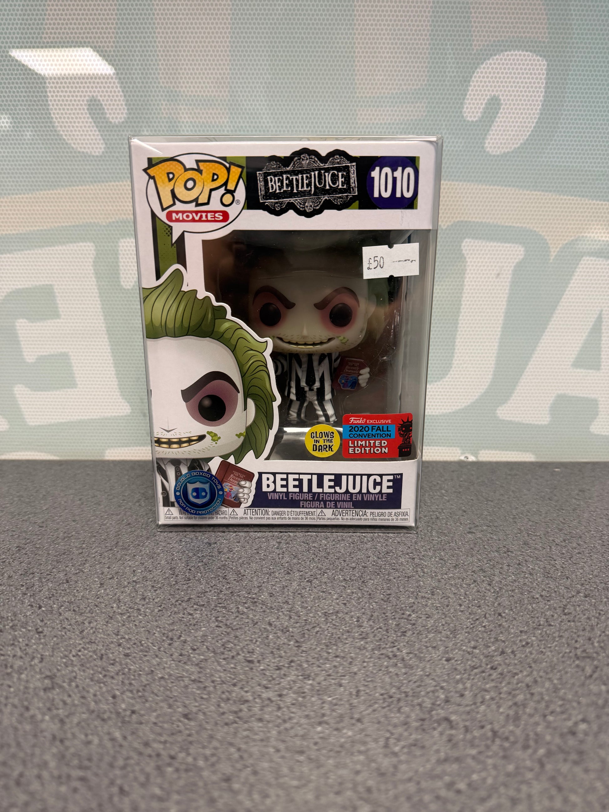 Beetlejuice Funko Pop! #1010 Glow in the Dark – 2020 Fall Convention – front of box and figure
