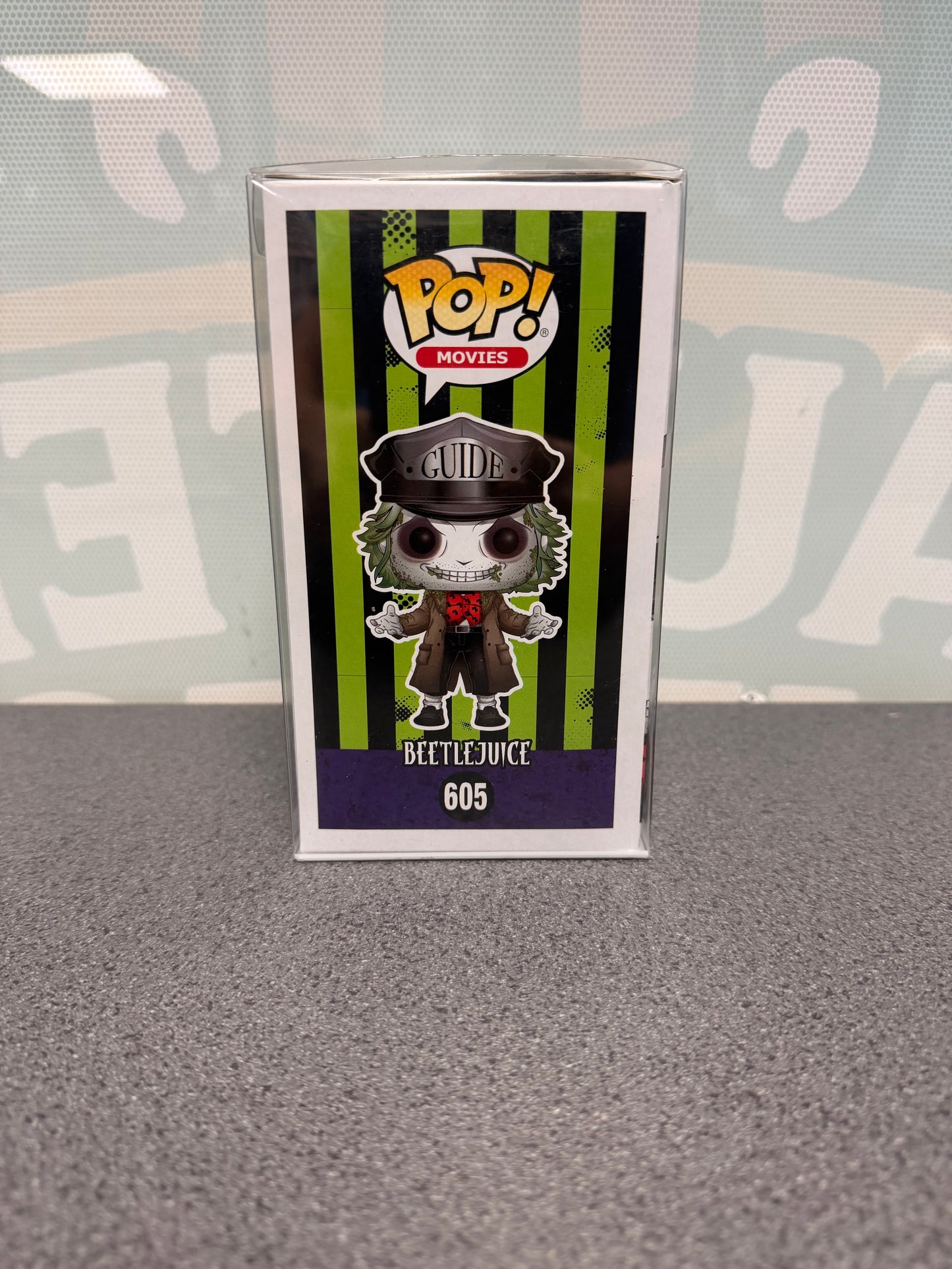 Beetlejuice Funko Pop! #605 Glow in the Dark – Go! Exclusive – illustrated side of box