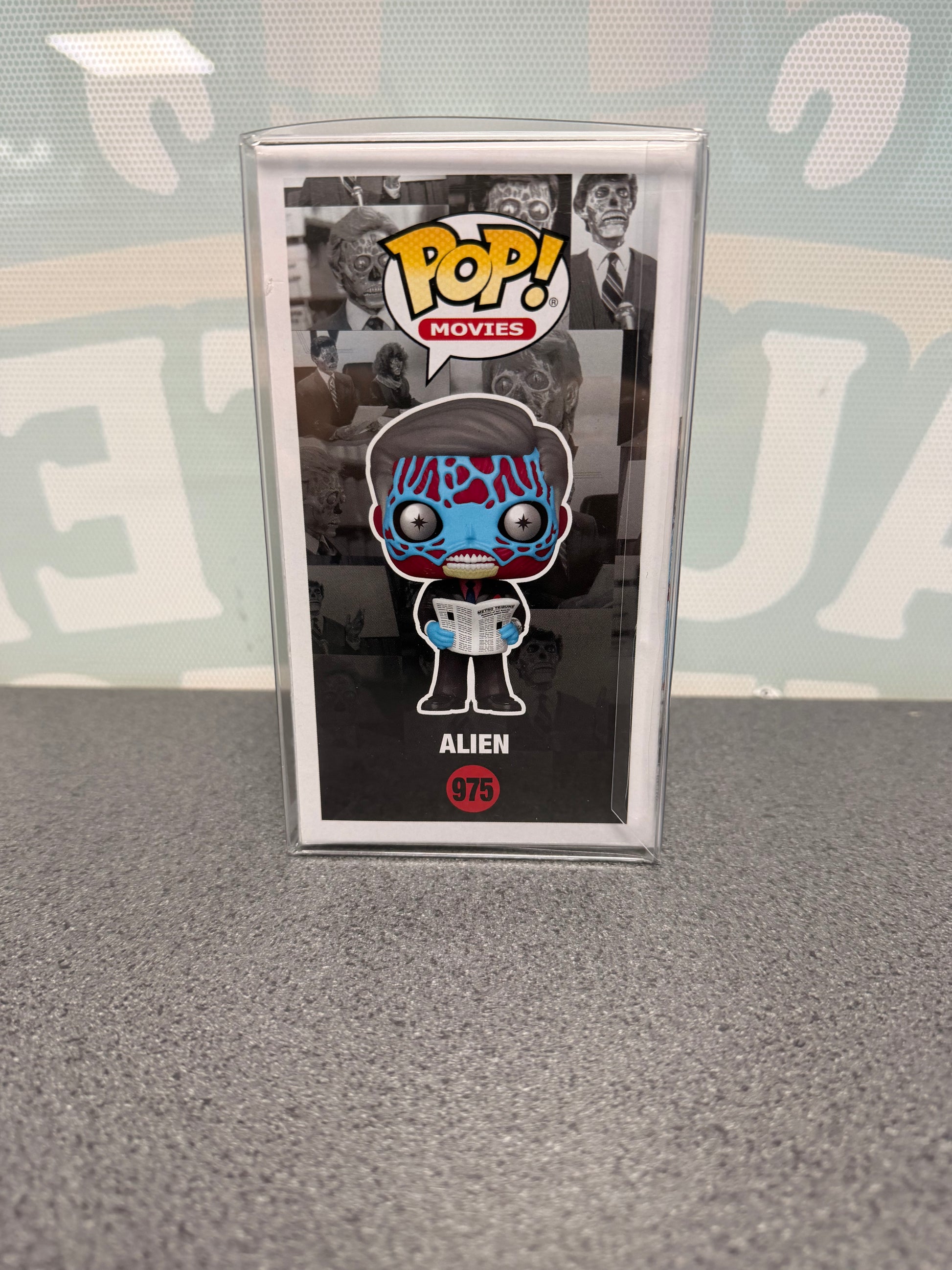 Alien Funko Pop! #975 – illustrated side of box