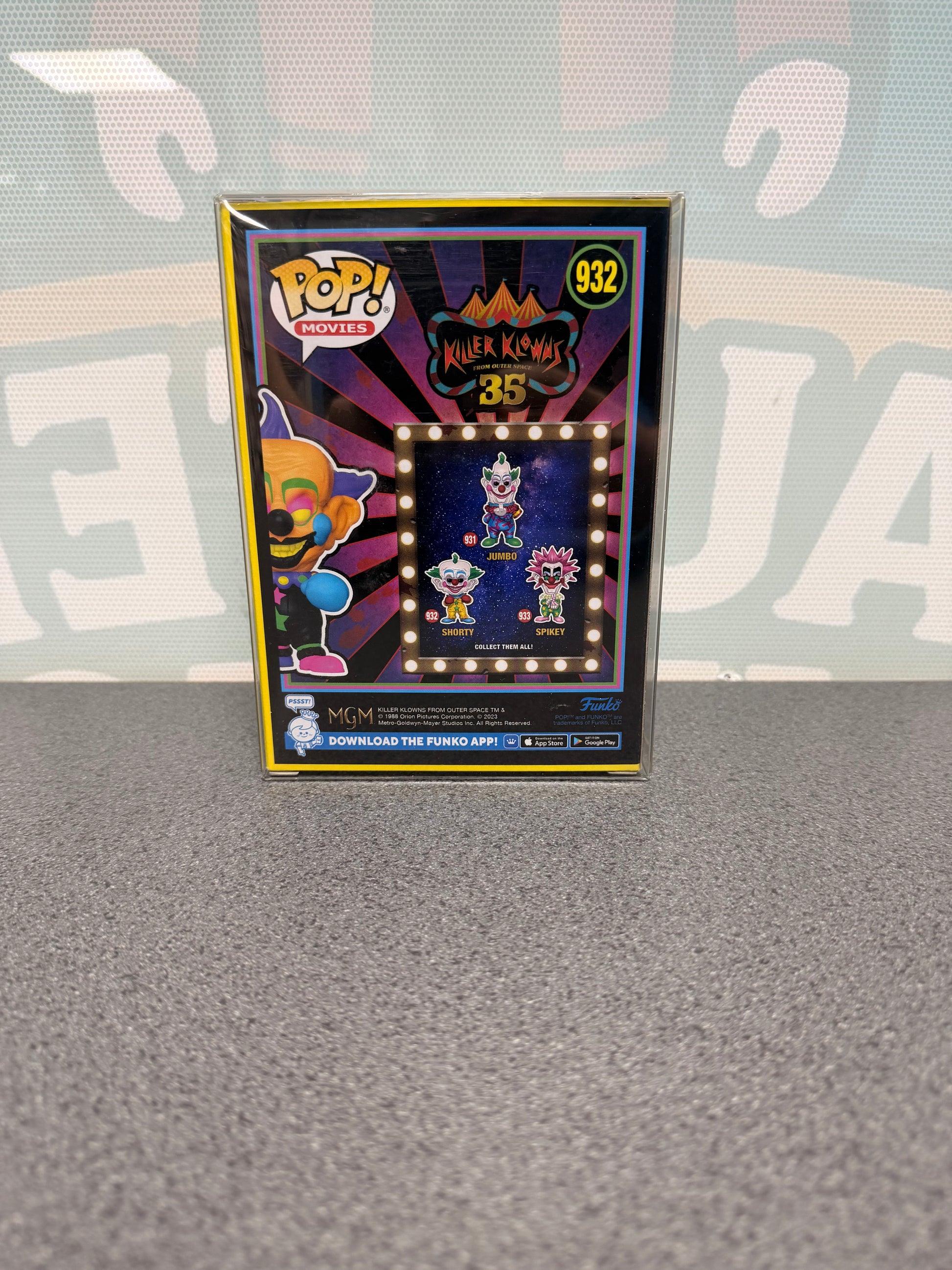 Shorty #932 Blacklight GameStop Exclusive Funko Pop! from Killer Klowns from Outer Space – back of box
