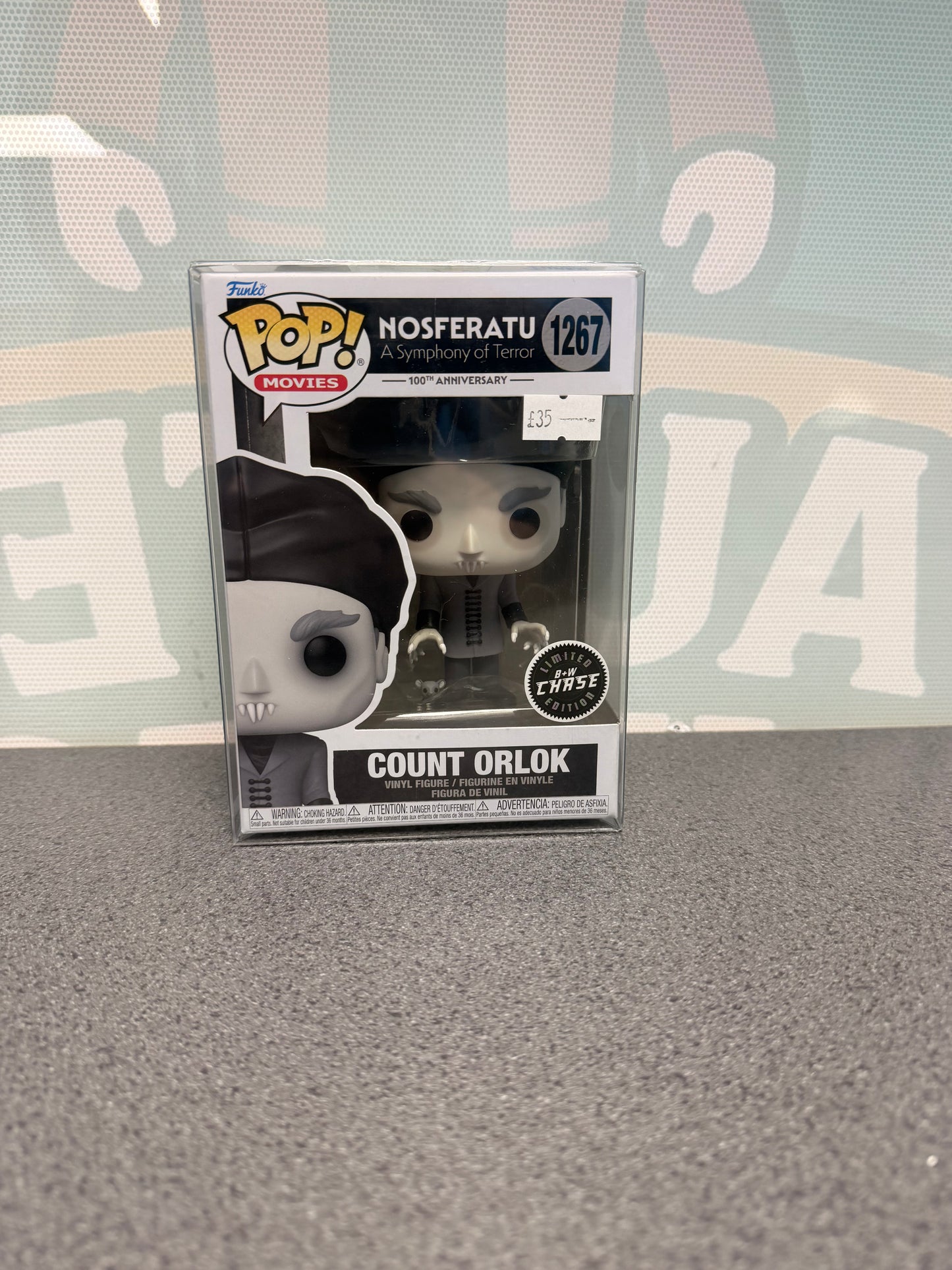 Count Orlok #1267 Black & White Chase Funko Pop! from Nosferatu – front of box and figure