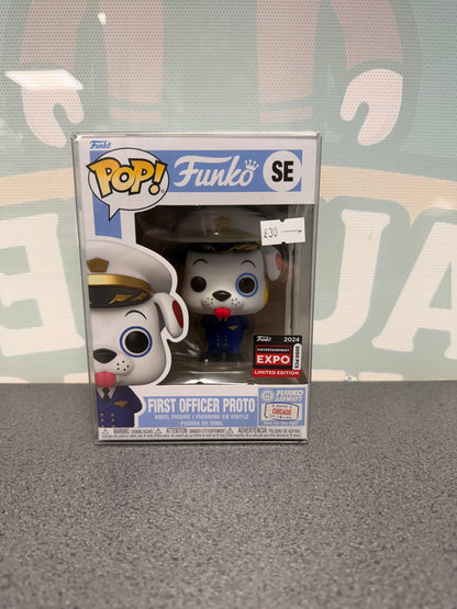 First Officer Proto SE 3000 piece edition Funko Pop! – front of box and figure