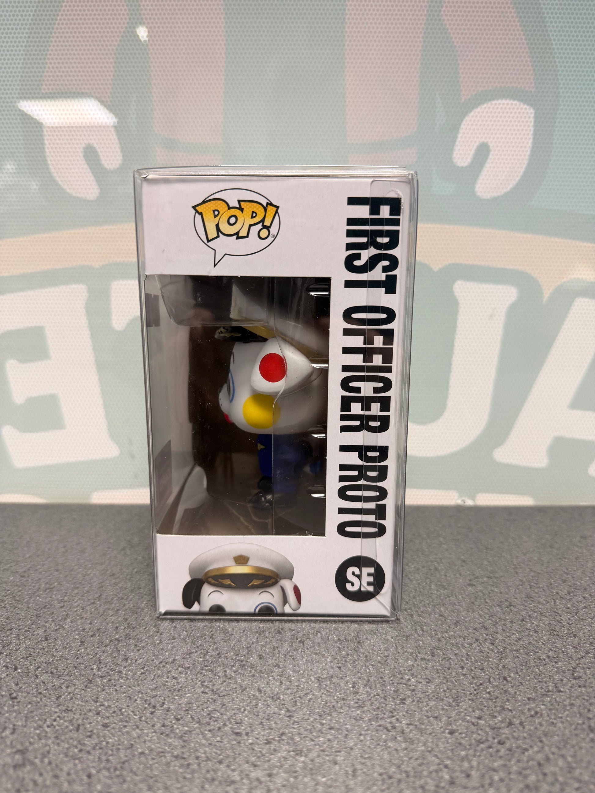 First Officer Proto SE 3000 piece edition Funko Pop! – window side of box