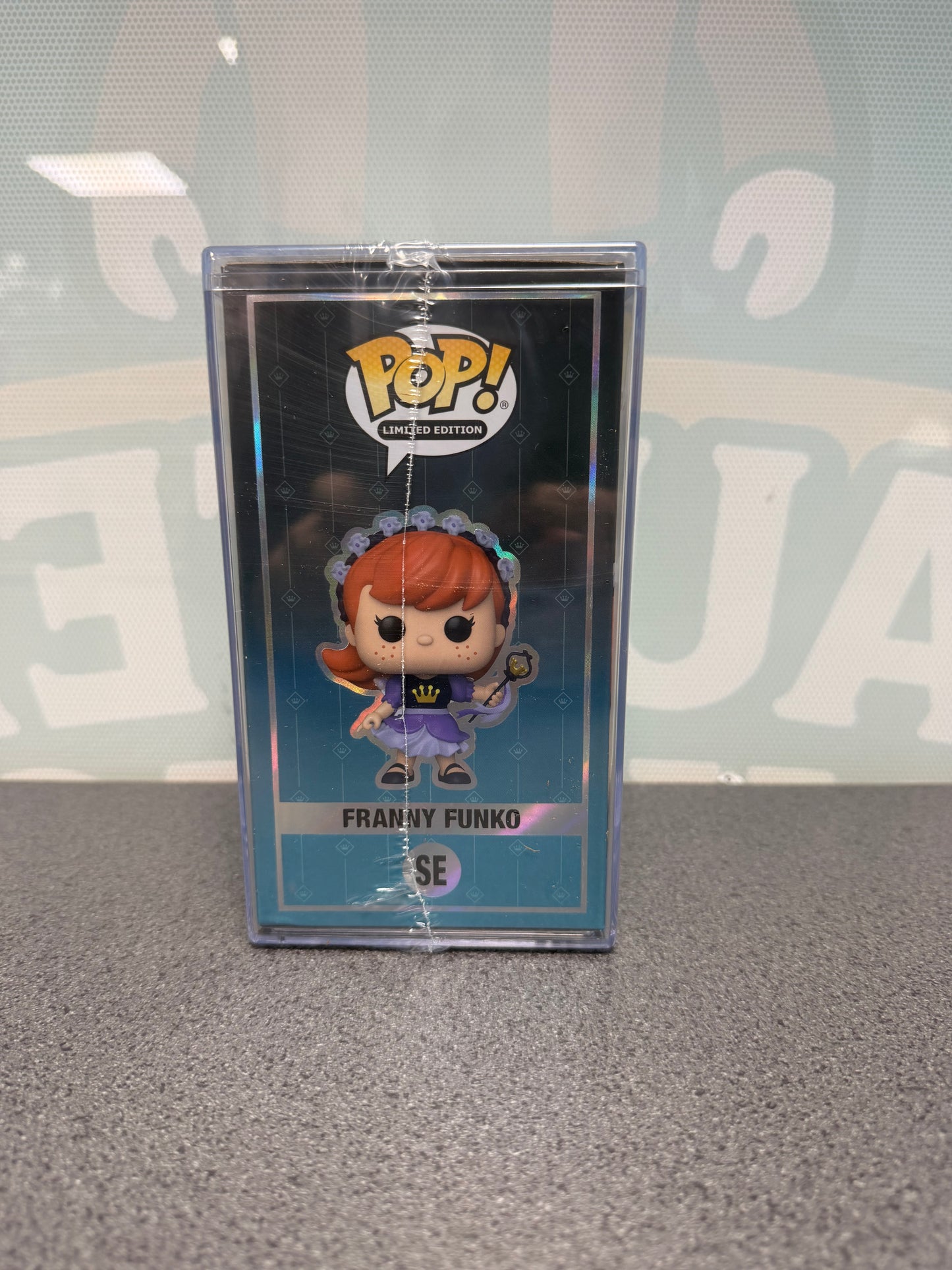 Illustrated side panel of Franny Funko Pop! SE 3500-piece Fall Convention edition packaging