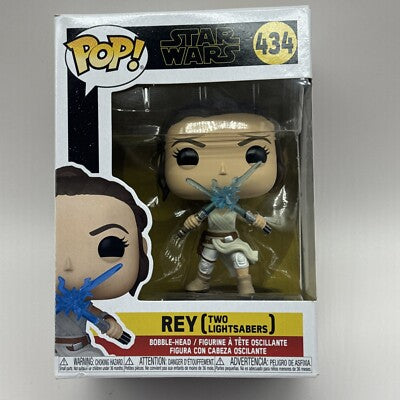 Pop! Vinyl Star Wars The Rise of Skywalker Rey With 2 Lightsabers